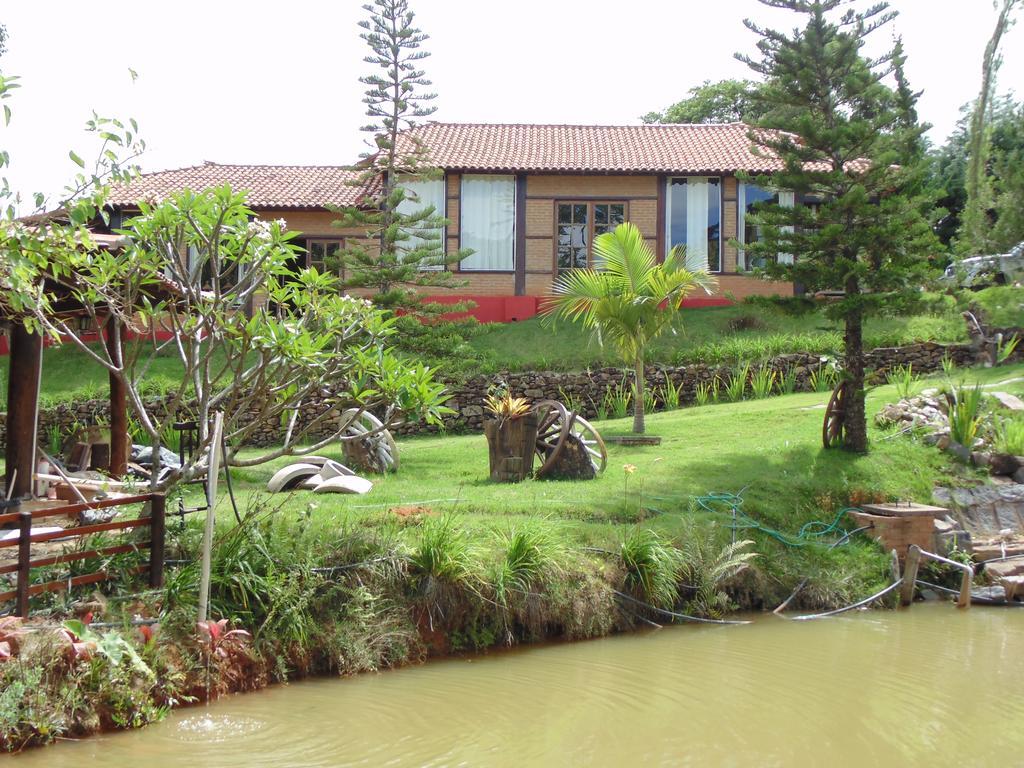 Encantos Do Vale Pousada E Spa Cultural Bueno Brandão Exterior foto