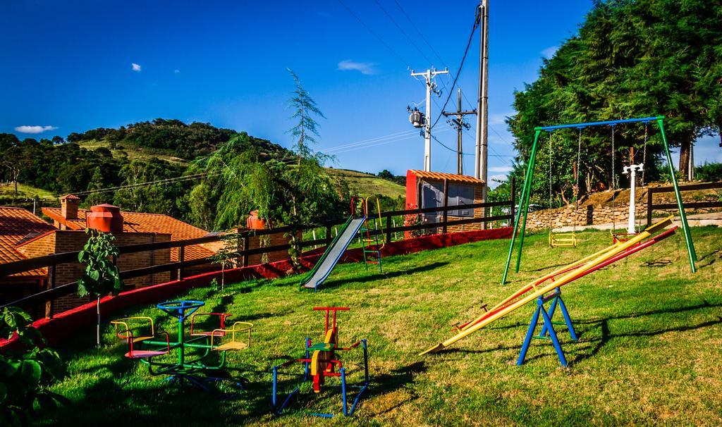 Encantos Do Vale Pousada E Spa Cultural Bueno Brandão Exterior foto